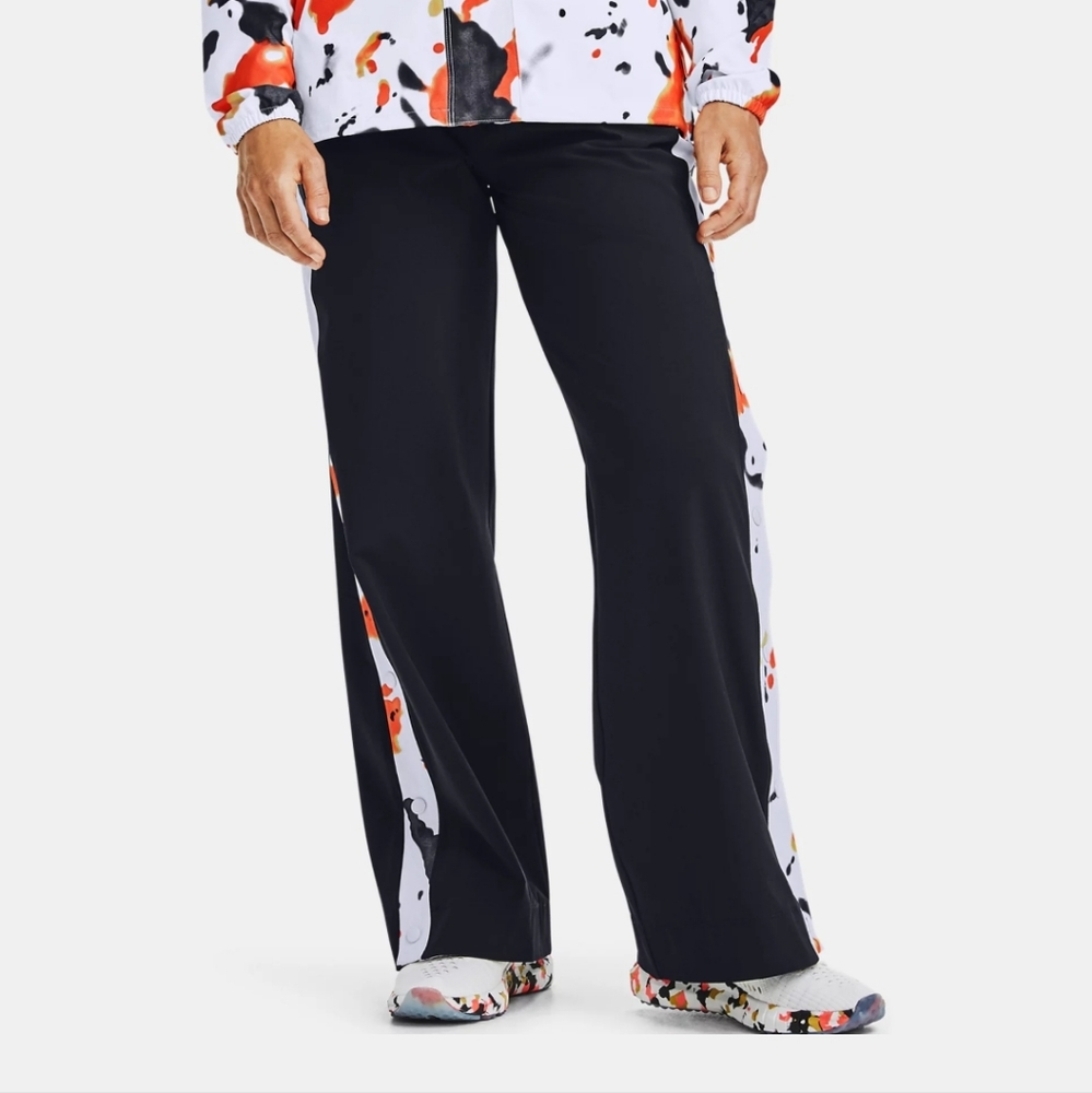 NWT size S Under Armour wind pants